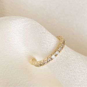 AURATE • Diamond ear cuff